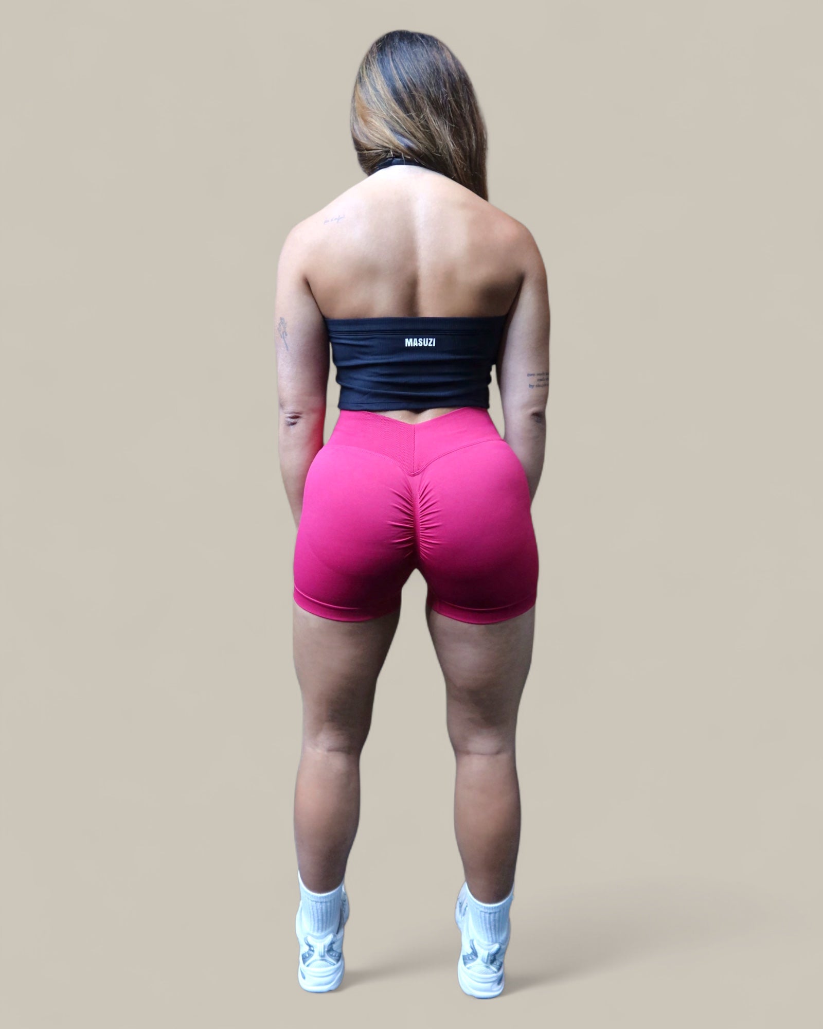 V-Shaped Short